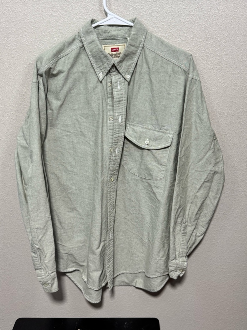 Levi's Men's Button-Down Shirt in Sage Green